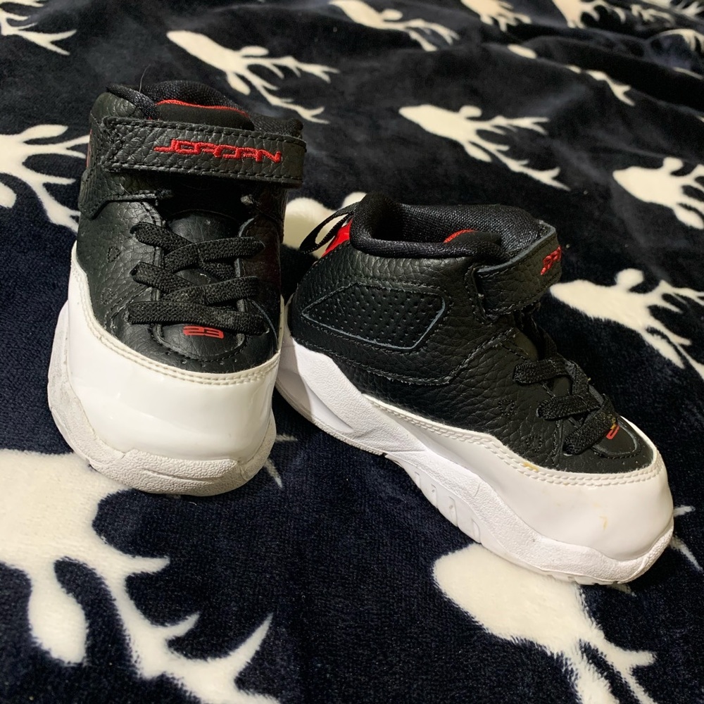 Jordans size 6 for boy